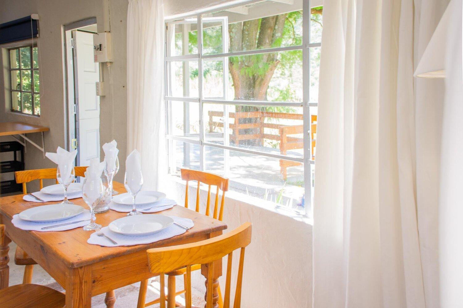 Lolambazo Country House & Cottage - Giants Castle Drakensberg Mahlutshini Room photo