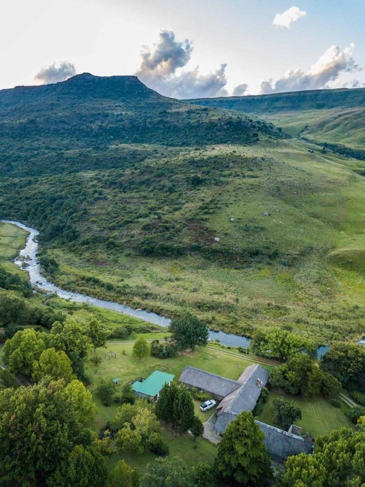 Lolambazo Country House & Cottage - Giants Castle Drakensberg Mahlutshini Room photo